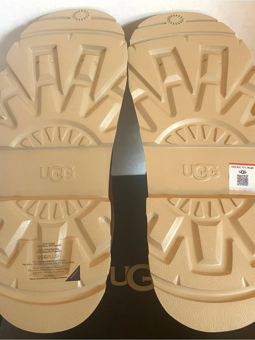 UGG Men's Chukka Lug Suede Boots Lace-Up Shoes NEW